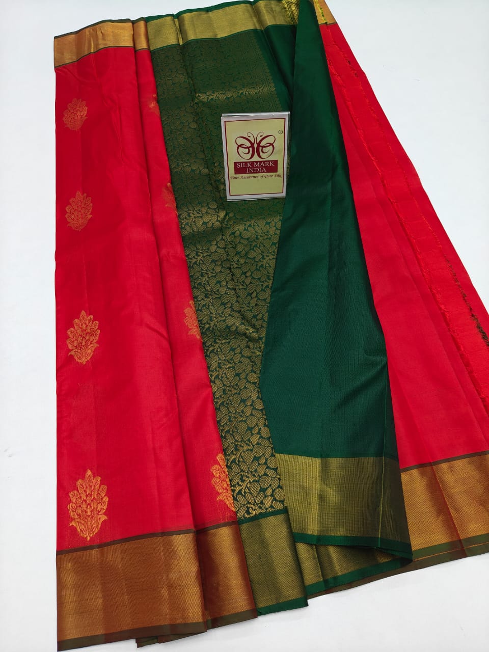 Kanjivaram Silk Saree – Red Wine & Bottel Green Color with Zari Border